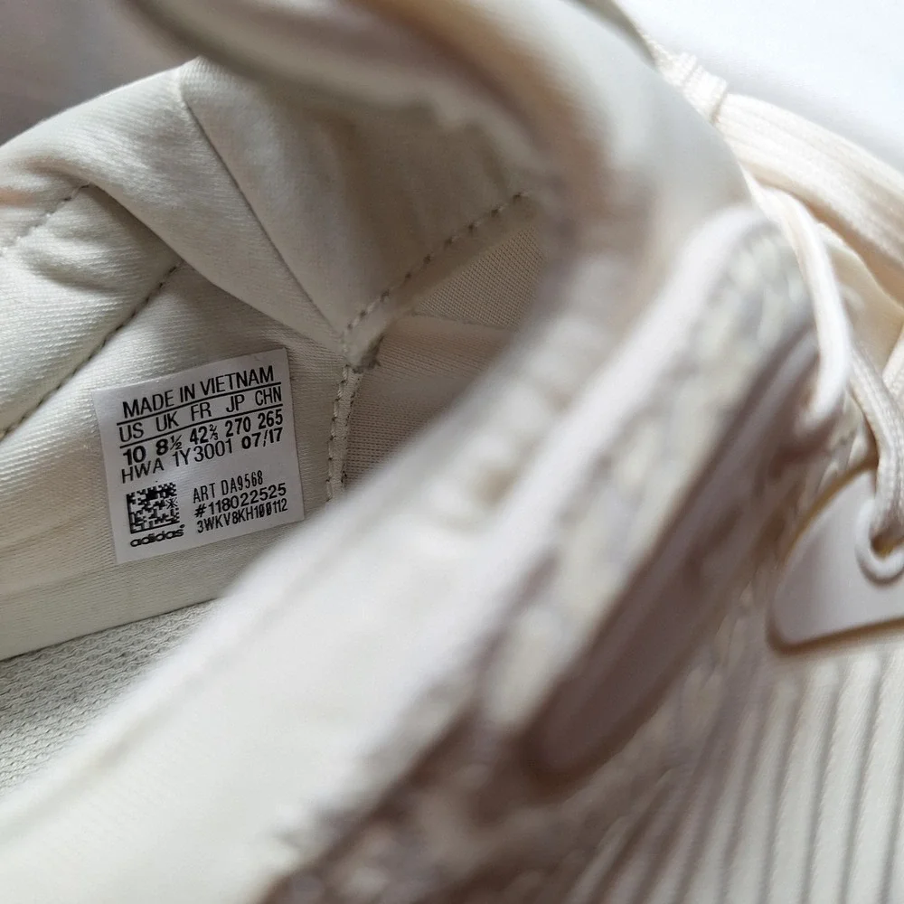 ADIDAS Alphabounce Reflective HPC Sneaker Mens Sz 10 Beige/Ivory Ribbed Midsole